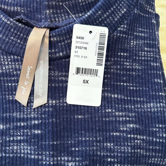 TUNIC, LONG LENGTH, PATRIOT BLUE (Medium Blue) & WHITE, SIZE 5X, MADE IN CANADA! - Picture 10 of 12